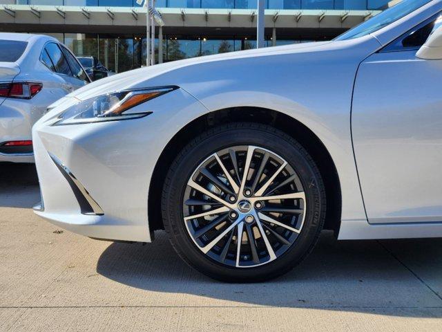 new 2025 Lexus ES 250 car, priced at $48,649