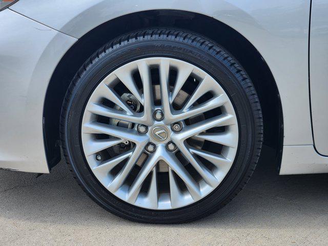 used 2013 Lexus ES 350 car, priced at $18,900
