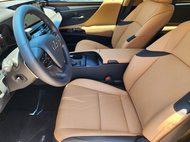 new 2025 Lexus ES 300h car