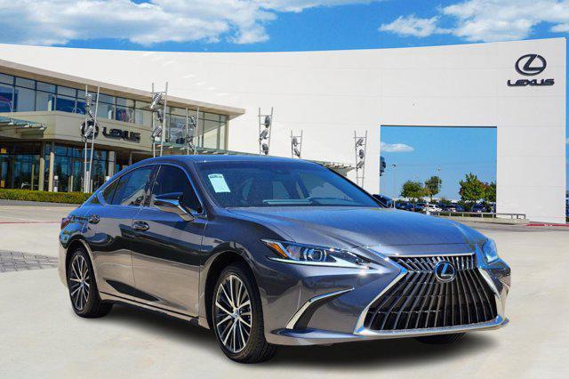 new 2025 Lexus ES 300h car