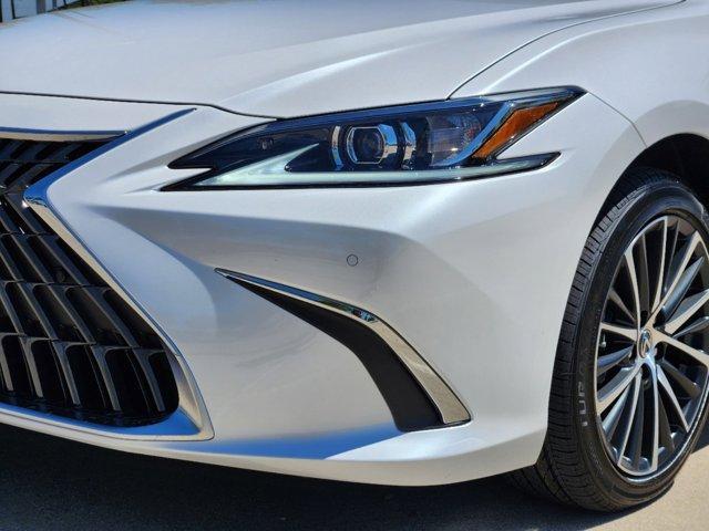 new 2025 Lexus ES 350 car, priced at $50,324