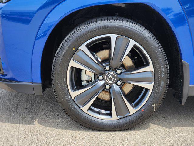 new 2025 Lexus UX 300h car, priced at $43,354