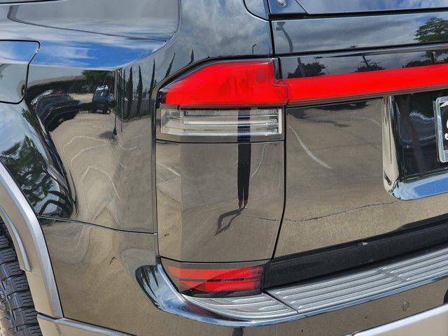used 2024 Lexus GX 550 car, priced at $91,900