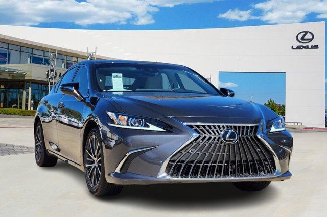 new 2025 Lexus ES 300h car, priced at $51,124