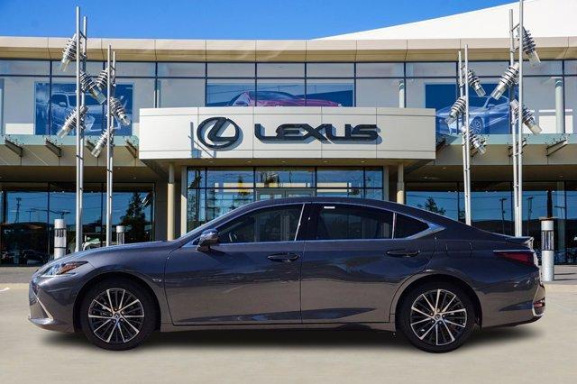 new 2025 Lexus ES 300h car, priced at $51,124