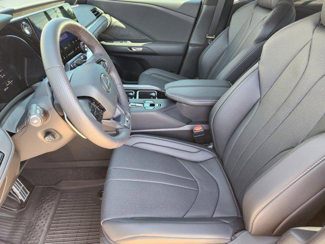 new 2025 Lexus TX 500h car