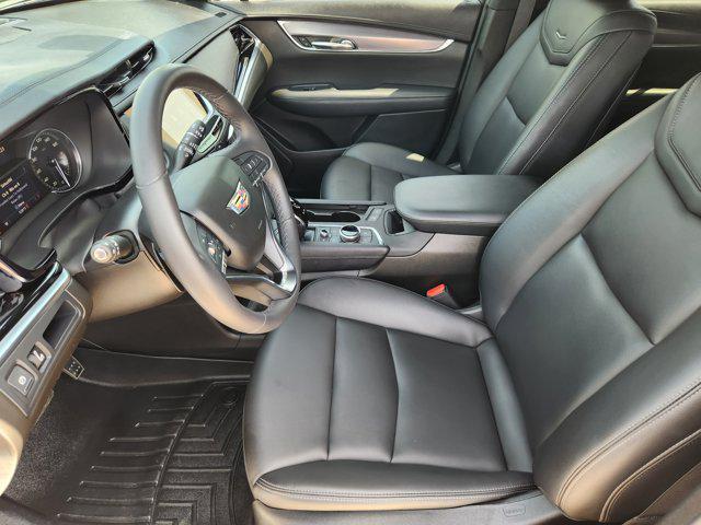 used 2022 Cadillac XT6 car, priced at $27,900