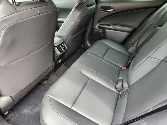 new 2025 Lexus UX 300h car