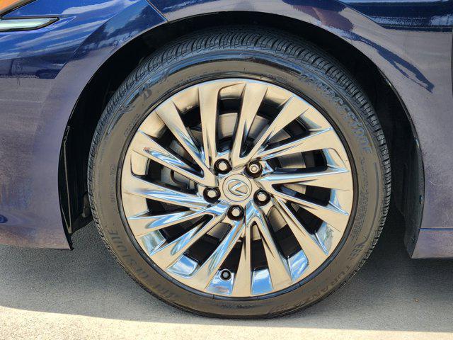used 2020 Lexus ES 350 car, priced at $31,600