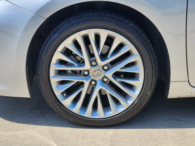 used 2015 Lexus ES 350 car, priced at $19,900