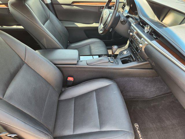 used 2015 Lexus ES 350 car, priced at $19,900