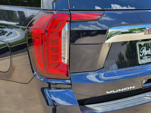 used 2021 GMC Yukon XL car, priced at $40,900