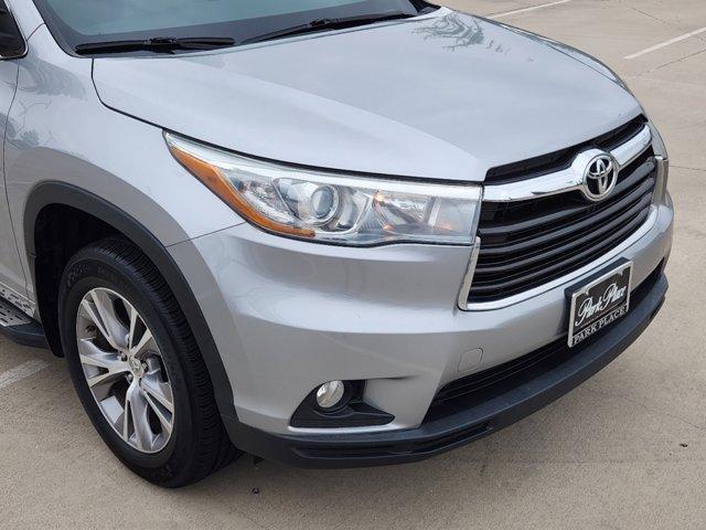 used 2015 Toyota Highlander car, priced at $17,980