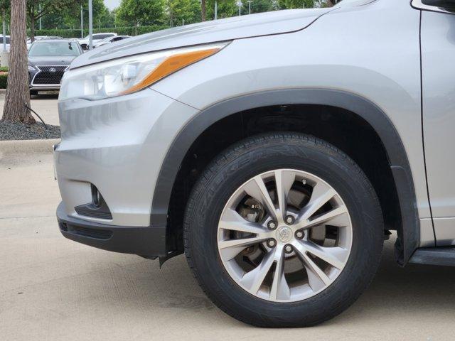 used 2015 Toyota Highlander car, priced at $17,980