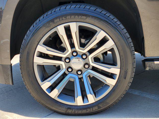 used 2019 GMC Yukon XL car, priced at $29,200