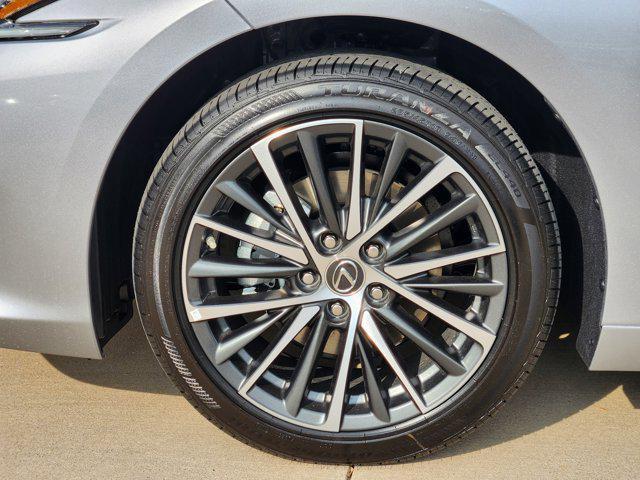 new 2025 Lexus ES 350 car, priced at $49,700