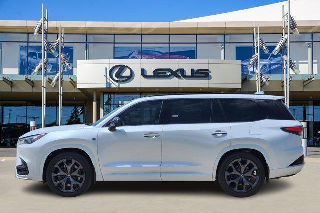 new 2025 Lexus TX 500h car, priced at $75,123