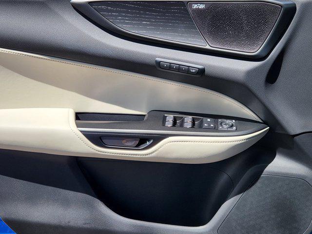 new 2025 Lexus NX 350 car