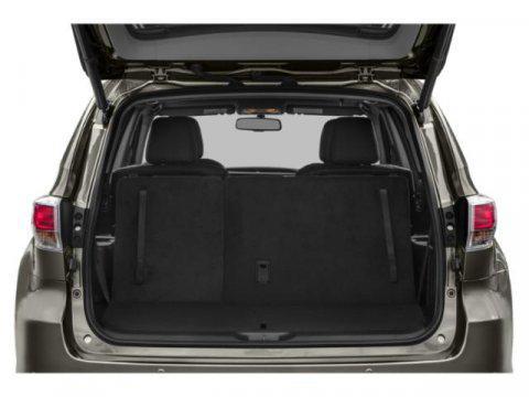used 2015 Toyota Highlander car, priced at $21,900