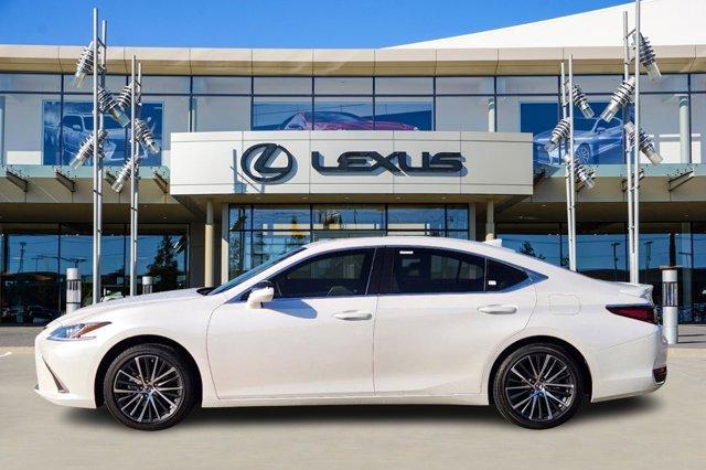 new 2025 Lexus ES 300h car, priced at $51,209