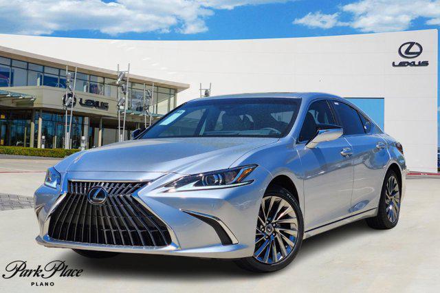 new 2025 Lexus ES 300h car, priced at $54,909