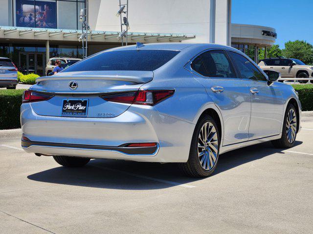 new 2025 Lexus ES 300h car, priced at $54,909