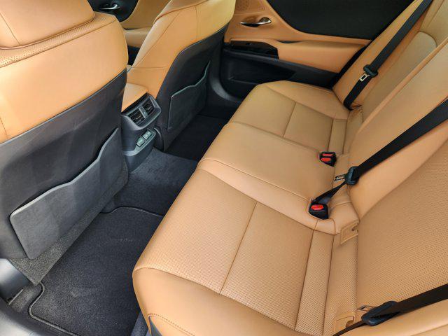 new 2025 Lexus ES 350 car, priced at $50,615