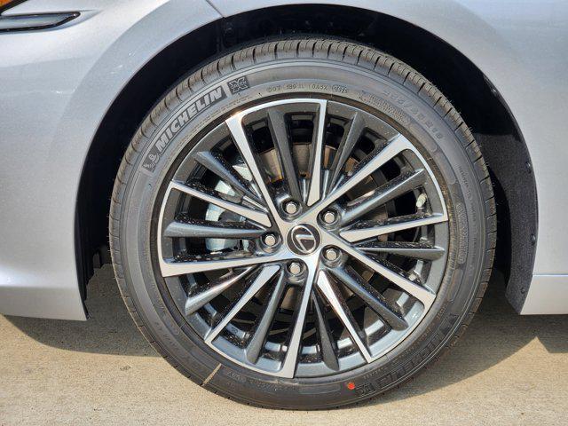new 2025 Lexus ES 350 car, priced at $50,615