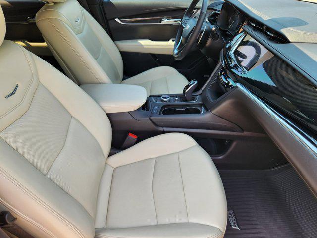 used 2023 Cadillac XT6 car, priced at $34,400