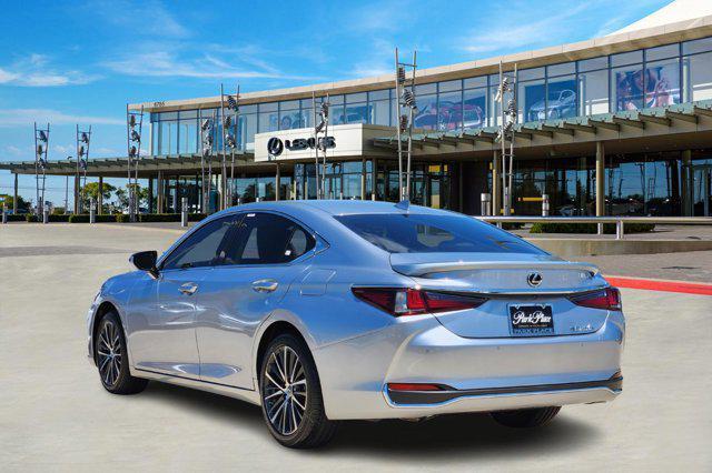 new 2025 Lexus ES 300h car