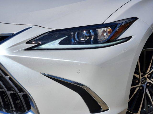 new 2025 Lexus ES 350 car, priced at $51,074