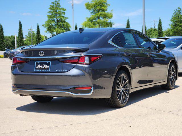 new 2025 Lexus ES 300h car, priced at $51,899