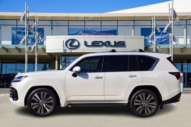 new 2024 Lexus LX 600 car