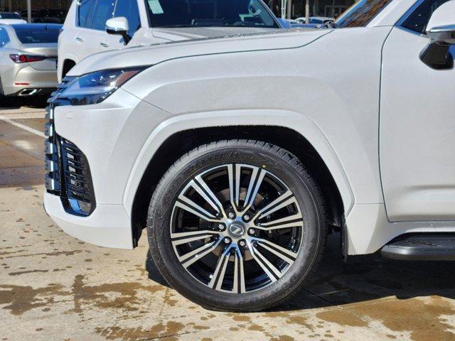 new 2024 Lexus LX 600 car