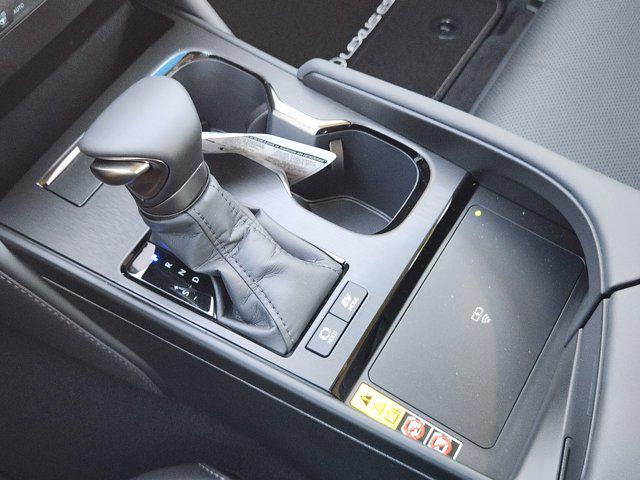 new 2025 Lexus ES 300h car, priced at $51,254