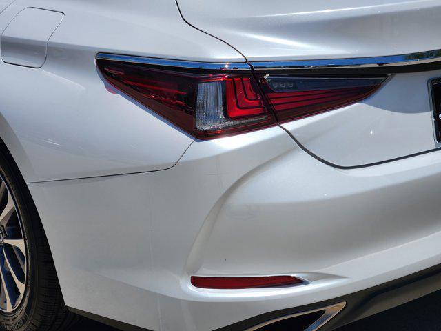 used 2024 Lexus ES 350 car, priced at $41,400