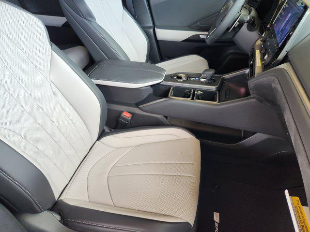 new 2025 Lexus TX 500h car, priced at $75,529