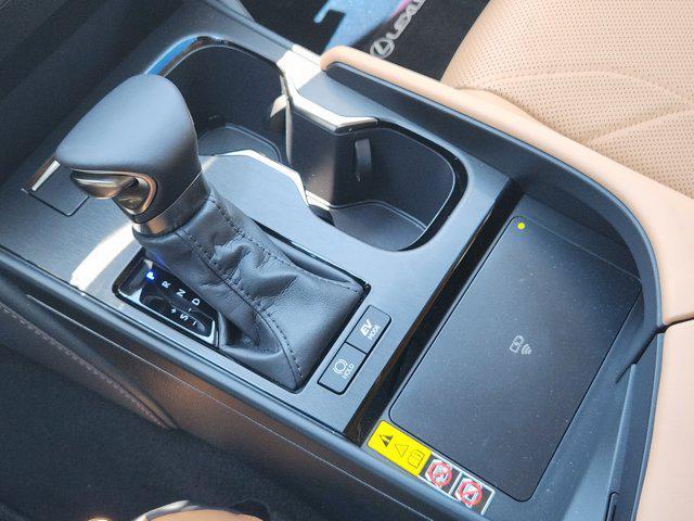 new 2025 Lexus ES 300h car
