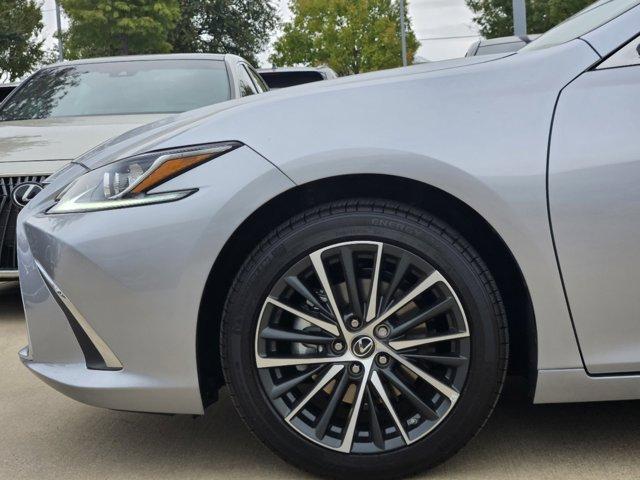 new 2025 Lexus ES 350 car, priced at $50,324