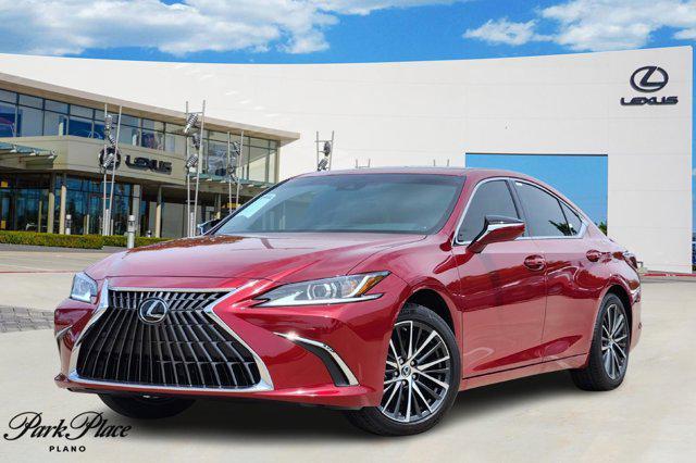 new 2025 Lexus ES 300h car, priced at $51,124