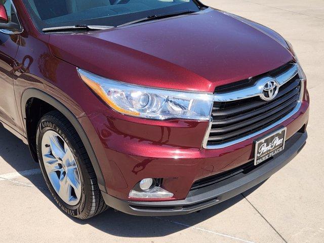 used 2015 Toyota Highlander car, priced at $22,900