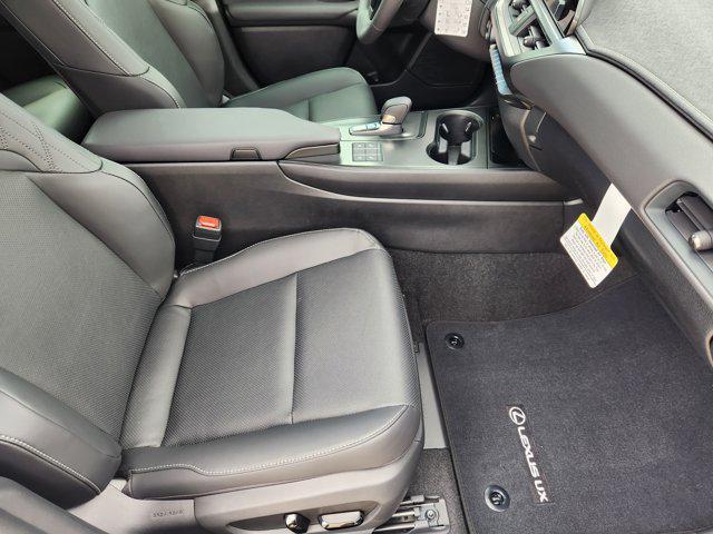 new 2025 Lexus UX 300h car