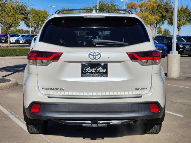 used 2019 Toyota Highlander car, priced at $25,900
