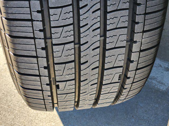 used 2019 Toyota Highlander car, priced at $25,900