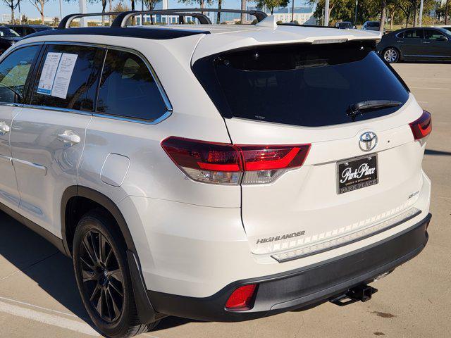 used 2019 Toyota Highlander car, priced at $25,900