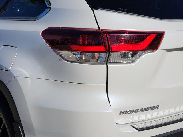 used 2019 Toyota Highlander car, priced at $25,900