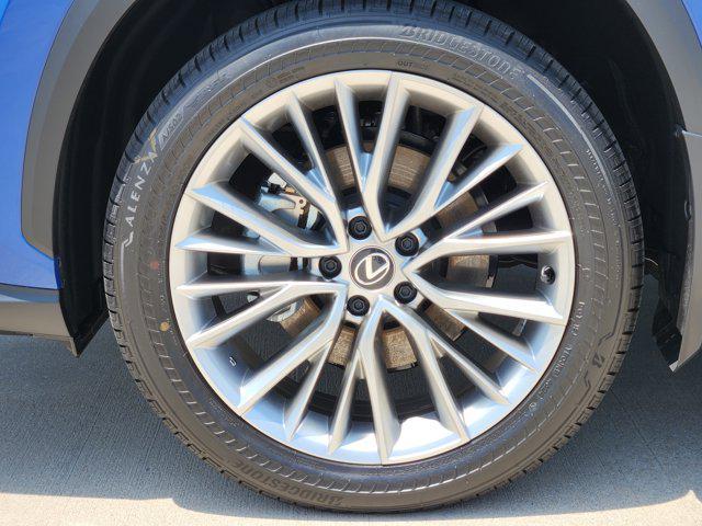 new 2025 Lexus NX 350 car