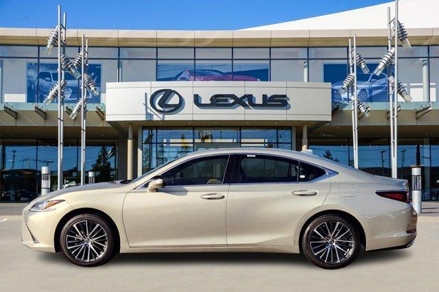 new 2025 Lexus ES 350 car, priced at $48,049