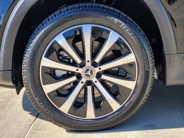 used 2023 Mercedes-Benz GLB 250 car, priced at $26,900