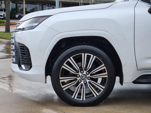 new 2025 Lexus LX 600 car